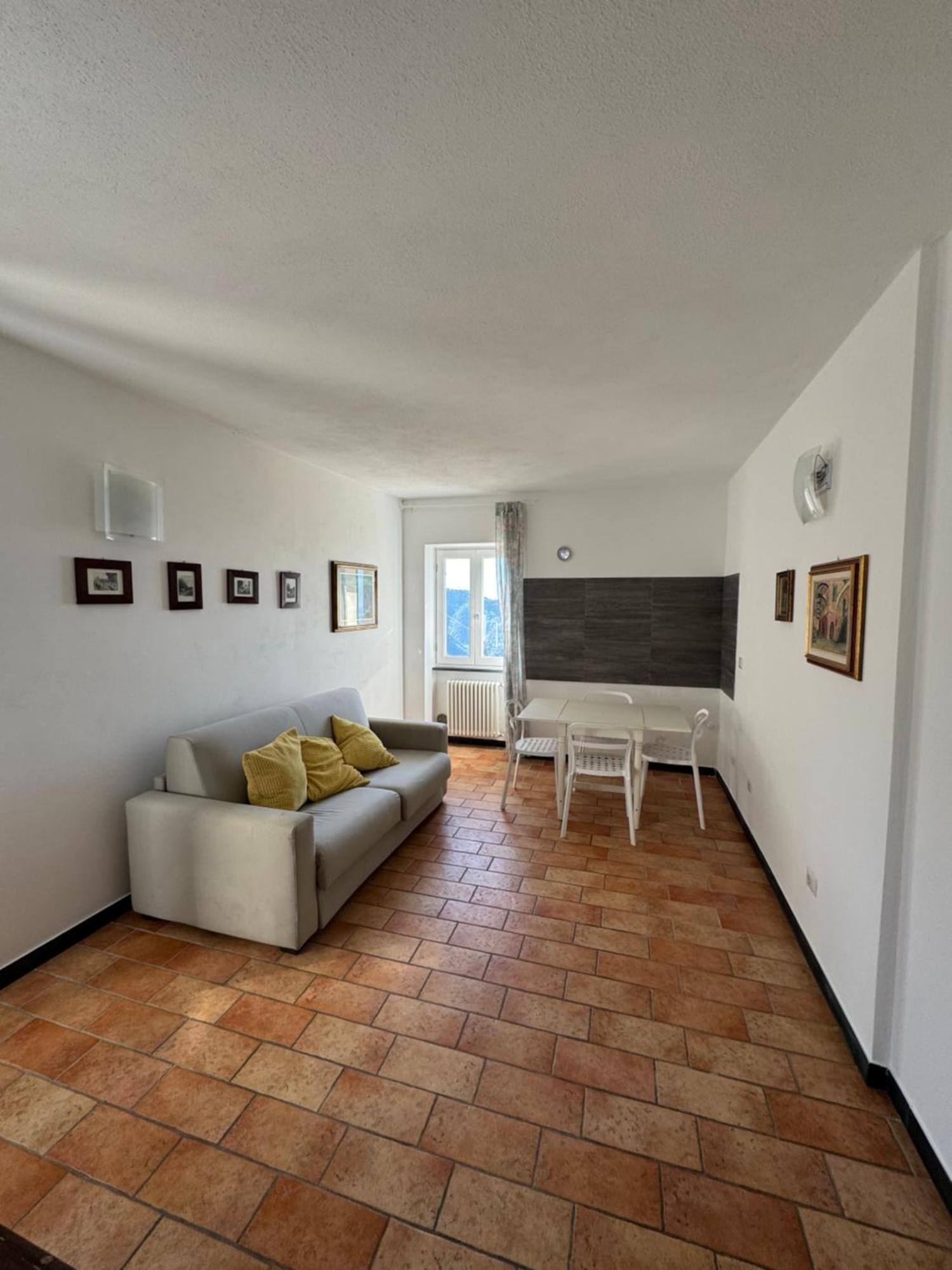 Affittacamere Pz Vernazza Bagian luar foto